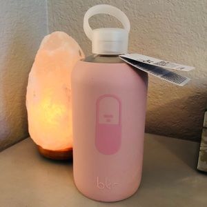 bkr big 1l 32oz Collete Pill Water Bottle NWT